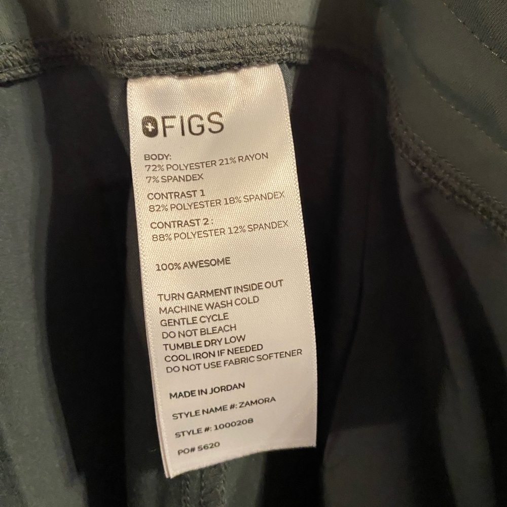 Figs Scrub Set - Picture 3 of 6